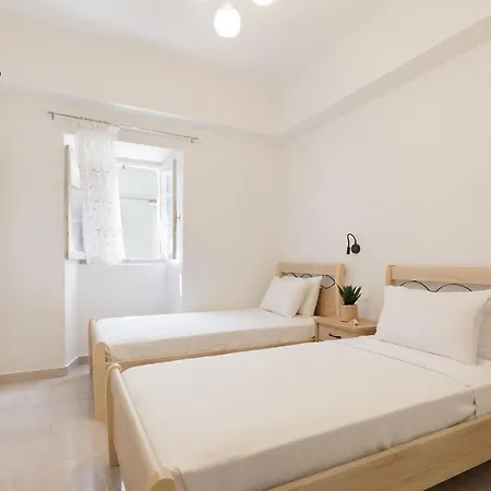 Salt & Sun By Konnect, At Kaminaki Apartment *